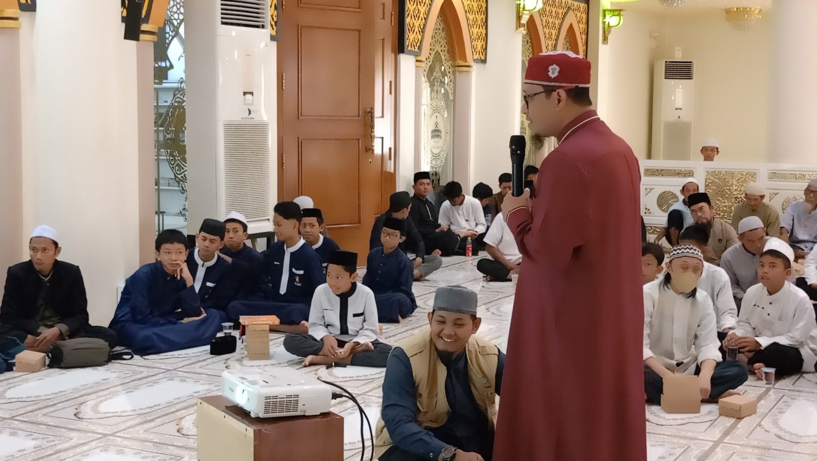 Wahda Islamiyah Bone Gelar Ramadhan Penuh Berkah, Bahagia dengan Berbagi