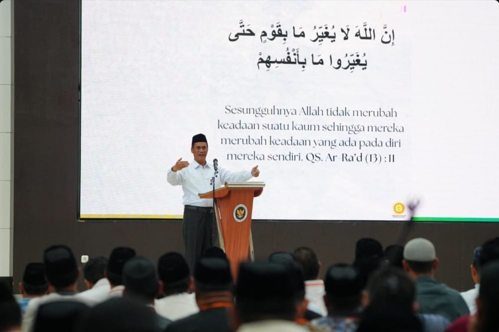 Pulang Kampung ke Sulsel, Andi Amran Sulaiman Bicara Kepemimpinan ke Peserta Ramadhan Leadership Camp di Asrama Haji Sudiang