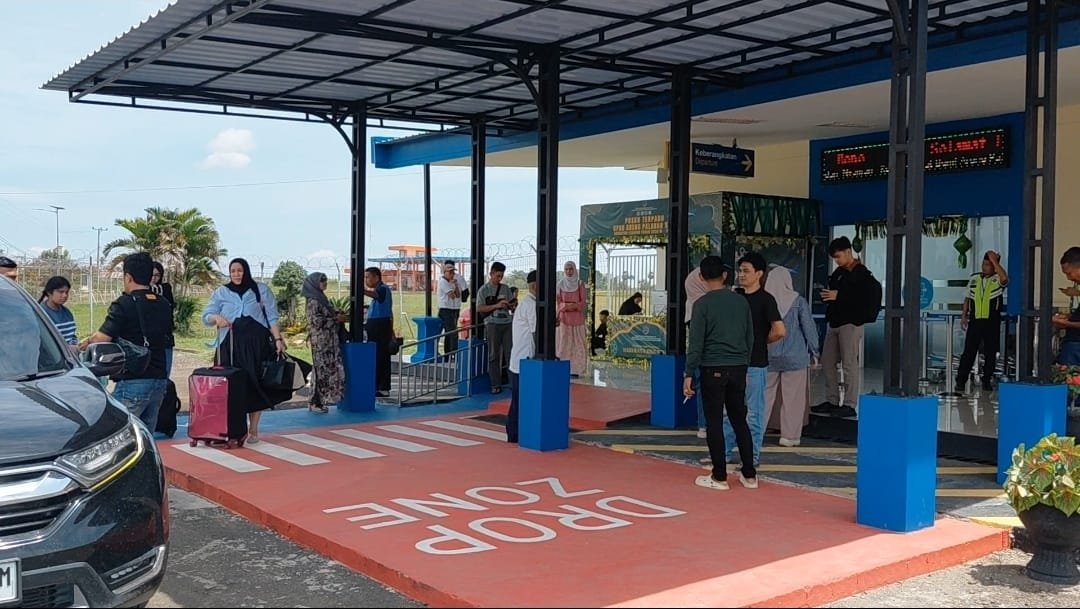 Arus Balik Lebaran Di Bandara Arung Palakka Bone, Terbanyak Rute Ke Balikpapan, Morowali dan Kendari