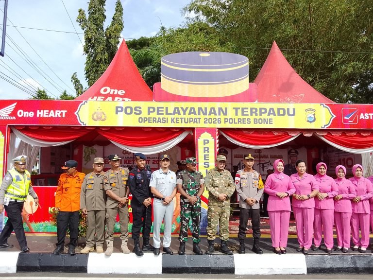 Wabup Bone Pimpin Apel Gelar Pasukan Pengamanan Jelang Idul Fitri dan Tinjau Pos Terpadu Operasi Ketupat