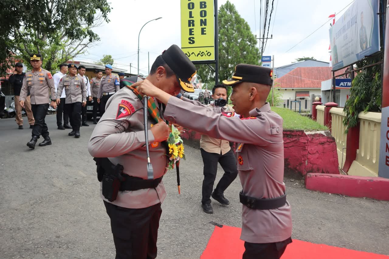 Kapolda Sulsel Kunjungi Polres Bone, Berikan Arahan kepada Personel