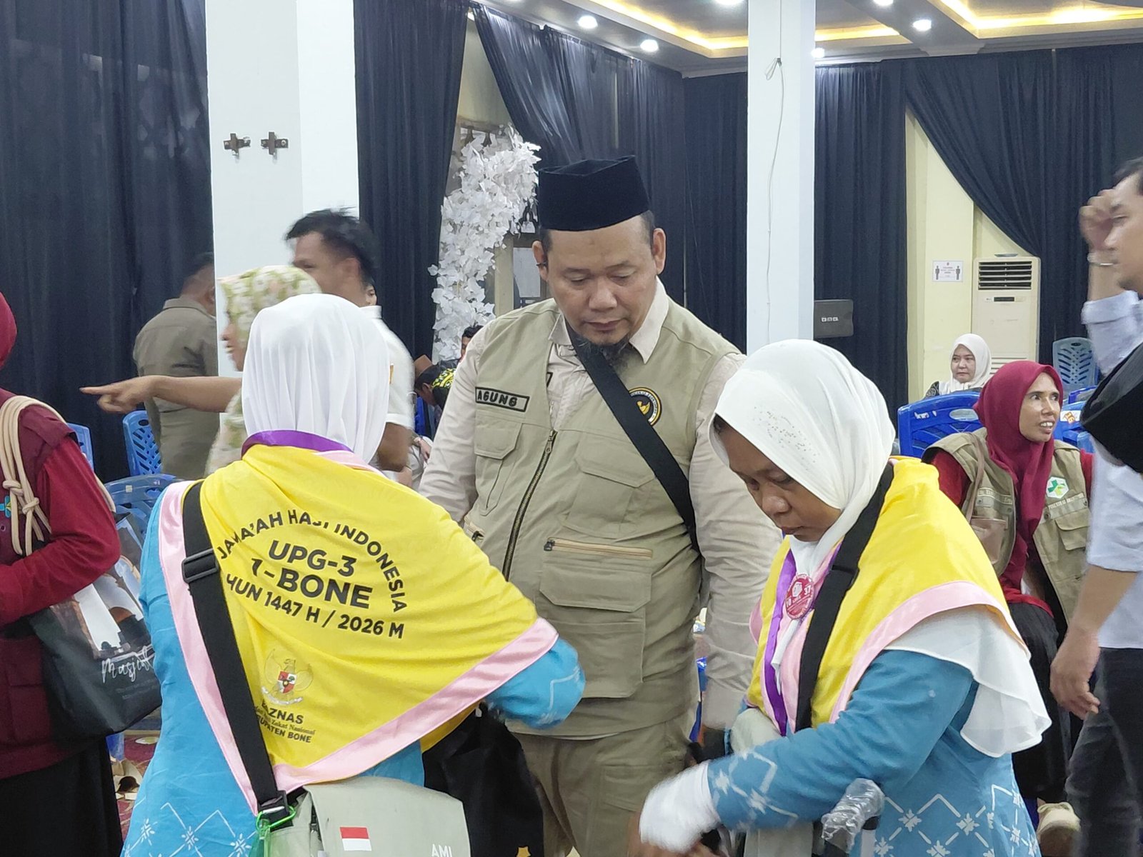 Kloter 3 UPG – 1 Bone diborong Jamaah Haji KBIHU PT.Fatimah Az Zahra Amanah Berangkatkan 387 JH Bone Melalui Embarkasi Makassar